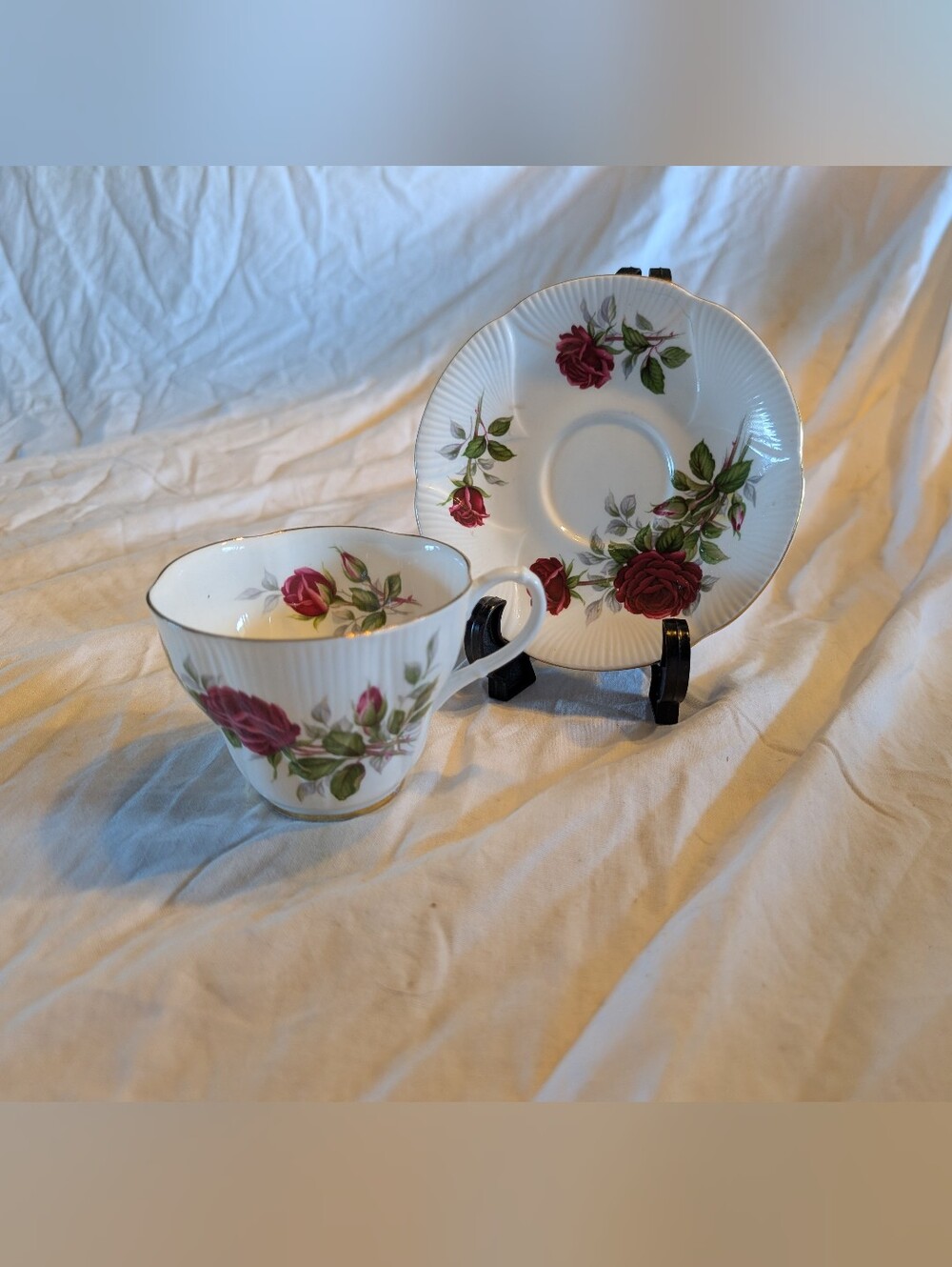 2/40$ Royal Albert Red Rose China Teacup and Saucer